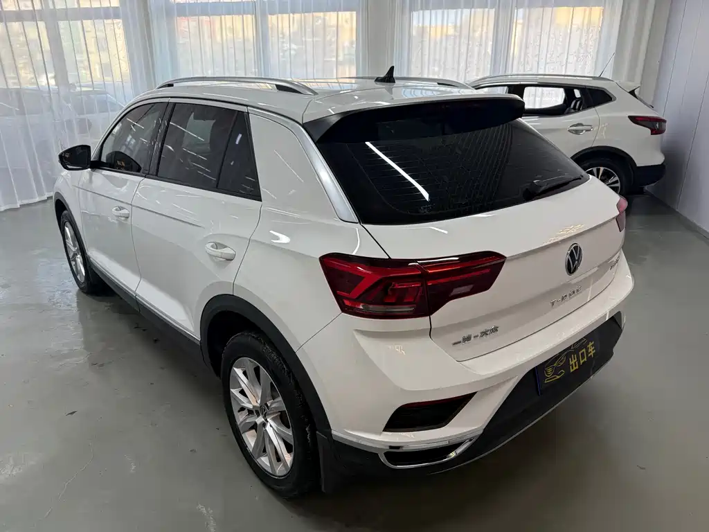 Volkswagen T-Roc 2022 — фото 4