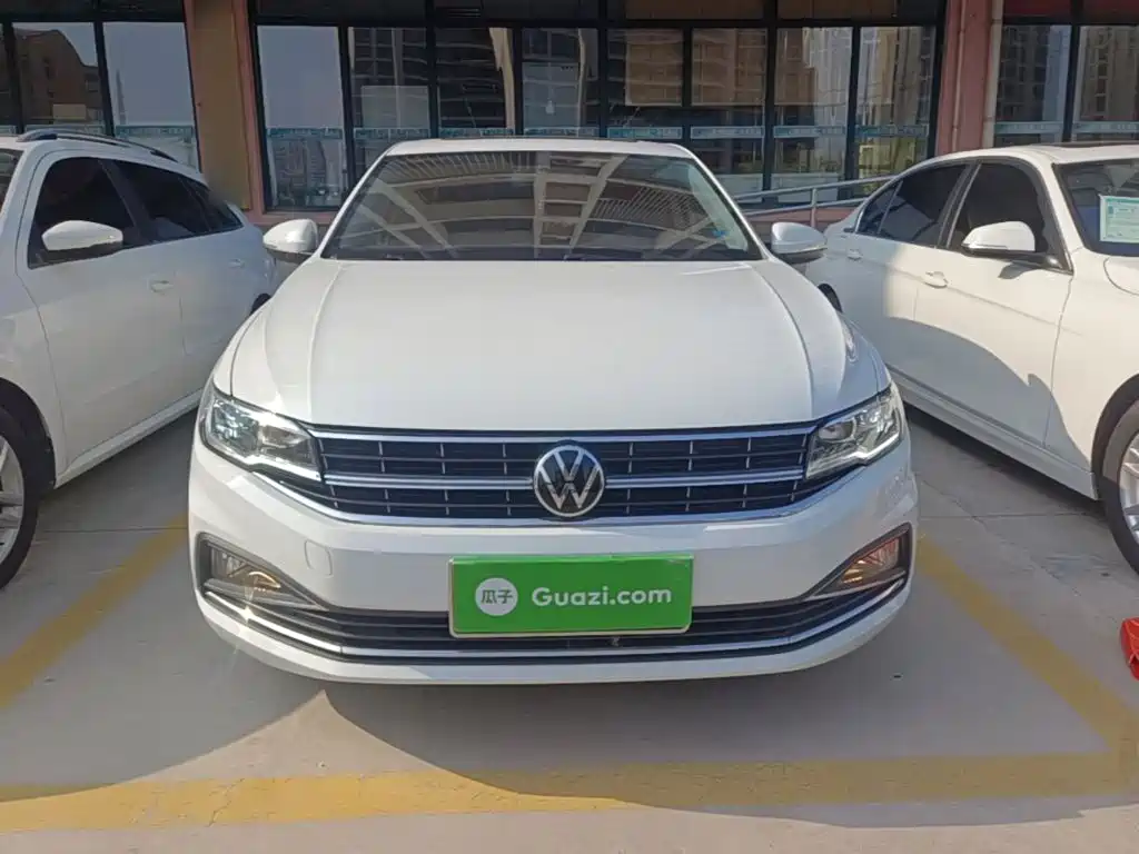 Volkswagen Bora 2021