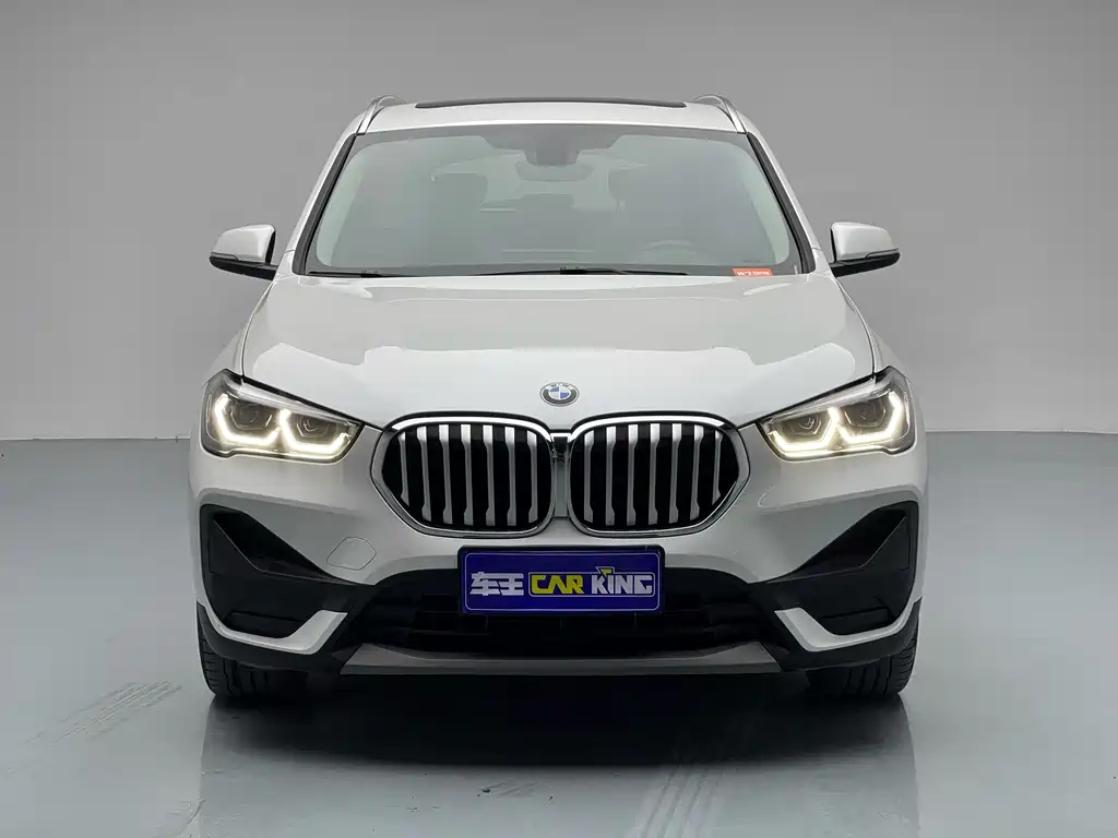 BMW X1 2022 — фото 3