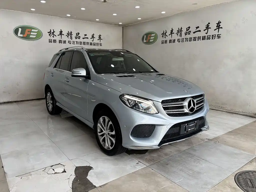 Mercedes-Benz GLE 2016