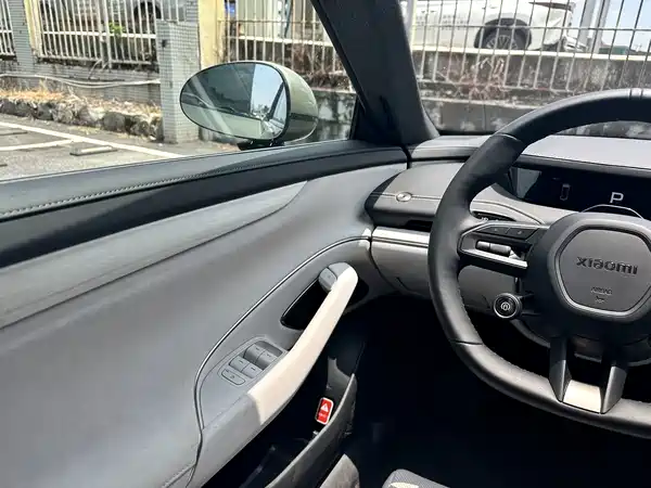 Xiaomi SU7 2025