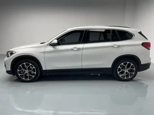BMW X1 2021
