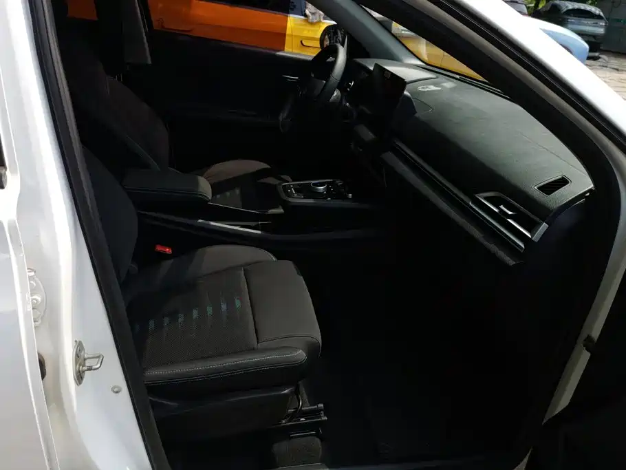 BYD e2 2022