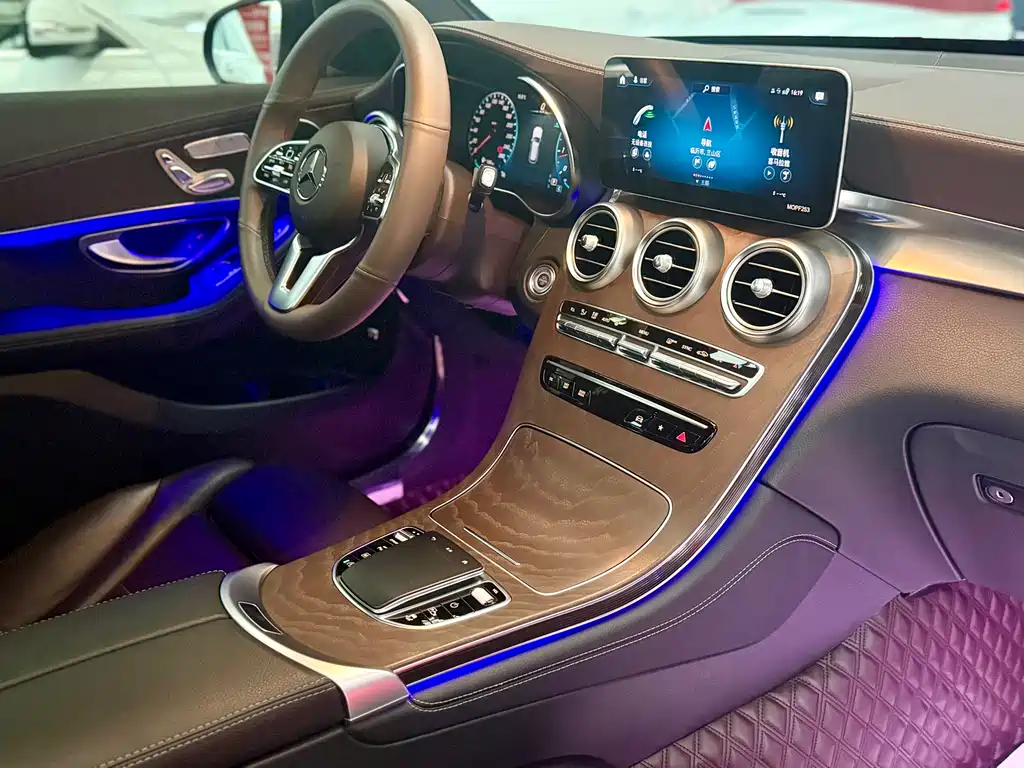 Mercedes-Benz GLC 2020 — фото 8
