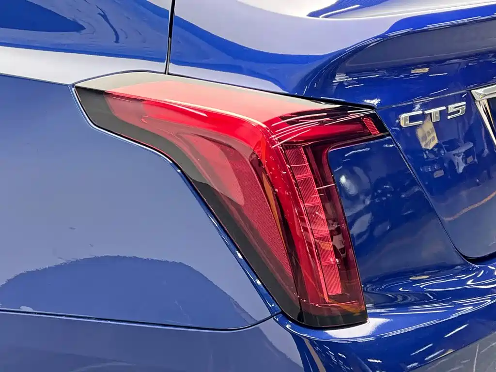 Cadillac CT5 2021 — фото 11