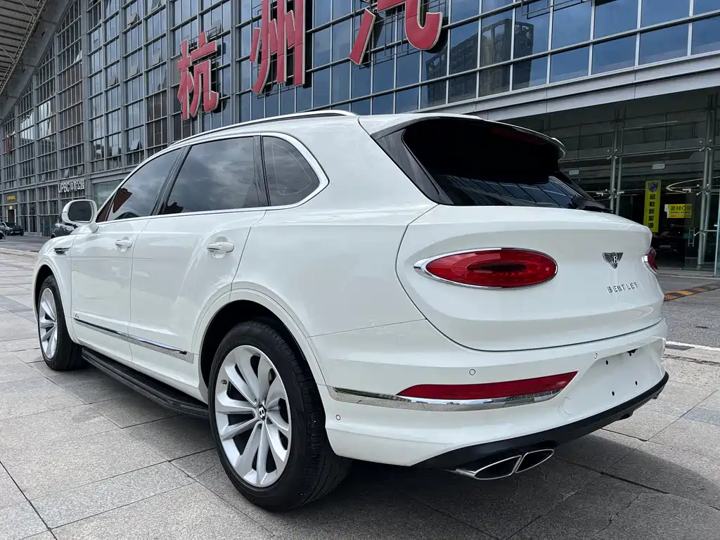Bentley Bentayga 2022