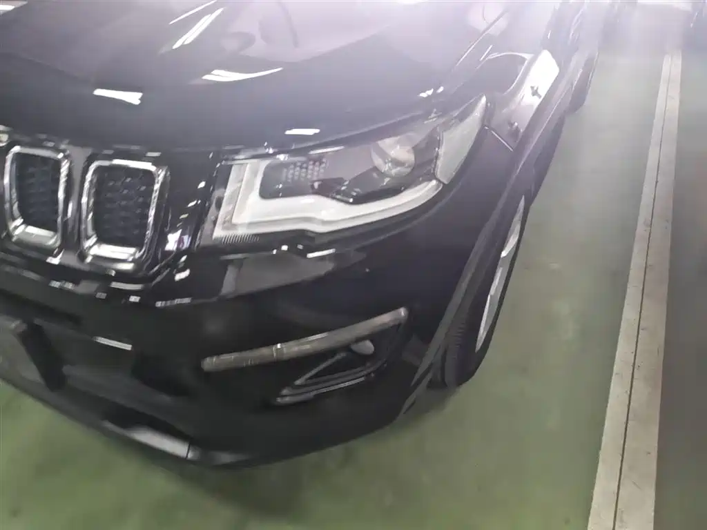 Jeep Compass 2017 — фото 24