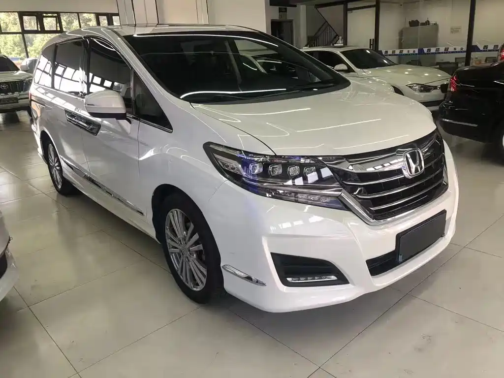 Honda Elysion 2018 — фото 3