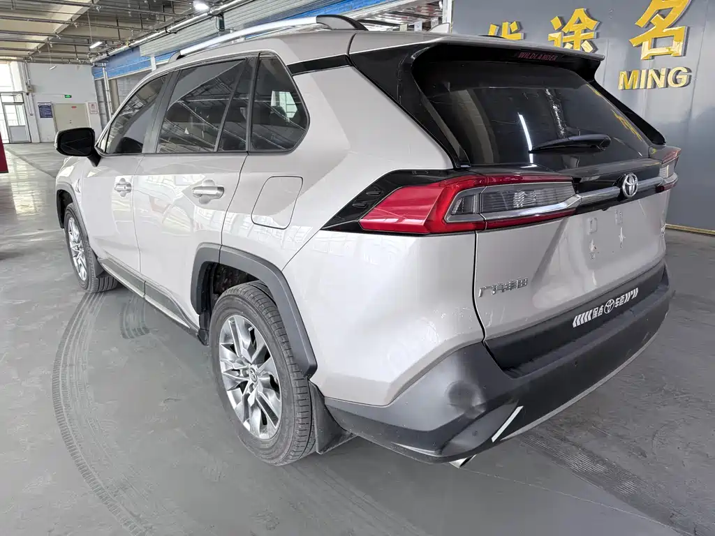 Toyota Wildlander 2021 — фото 17