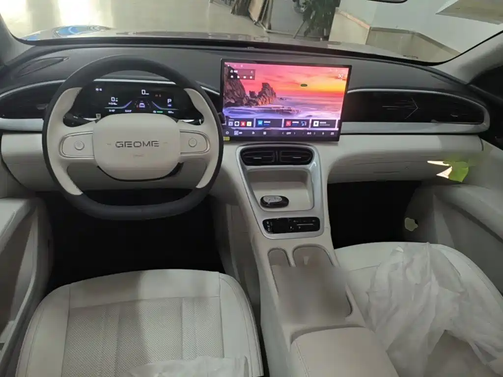 Geely Galaxy Starwish 2026 — фото 10
