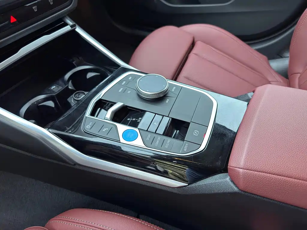 BMW i4 2025 — фото 14