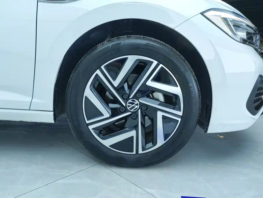 Volkswagen Sagitar 2025