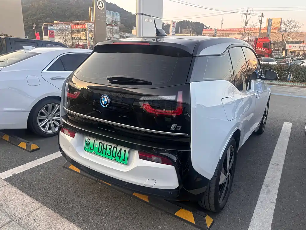 BMW i3 2019 — фото 13