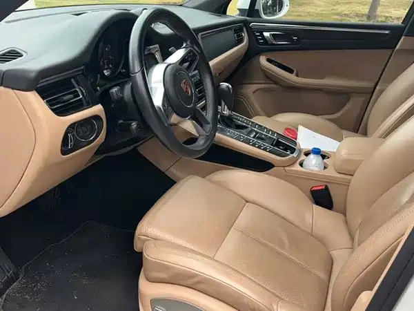 Porsche Macan 2020