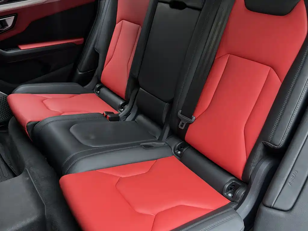 Lamborghini Urus 2019 — фото 31