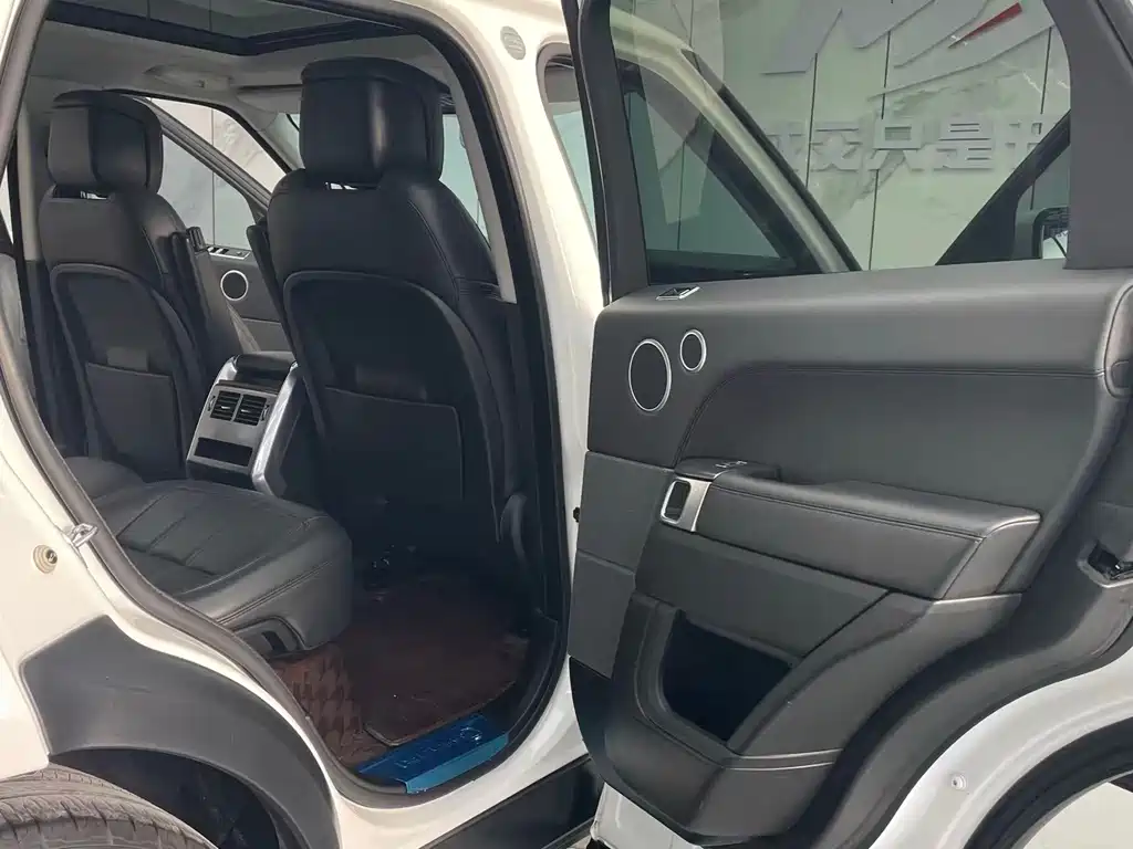 Land Rover Range Rover Sport 2019 — фото 14