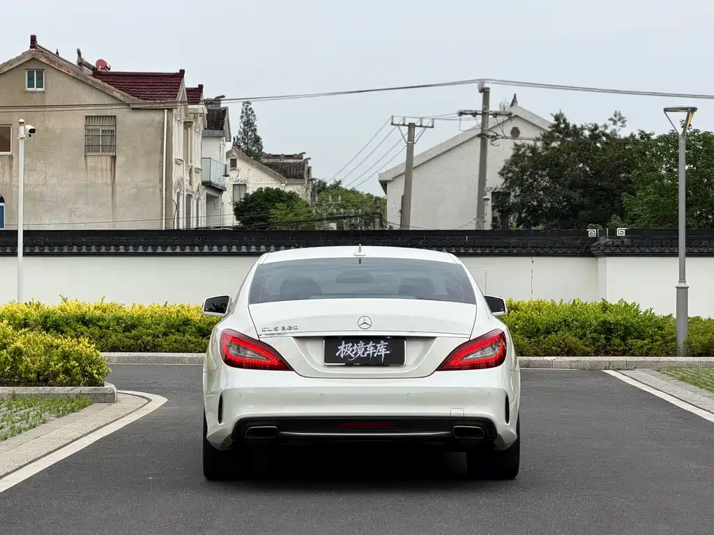 Mercedes-Benz CLS 2015 — фото 23