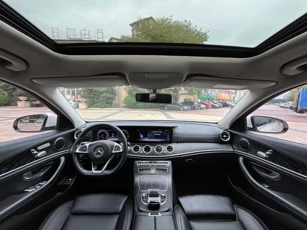 Mercedes-Benz E-Class 2018 — фото 5