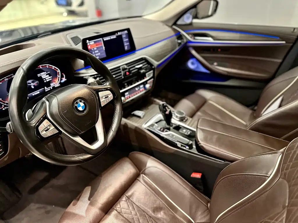 BMW 5 Series 2020