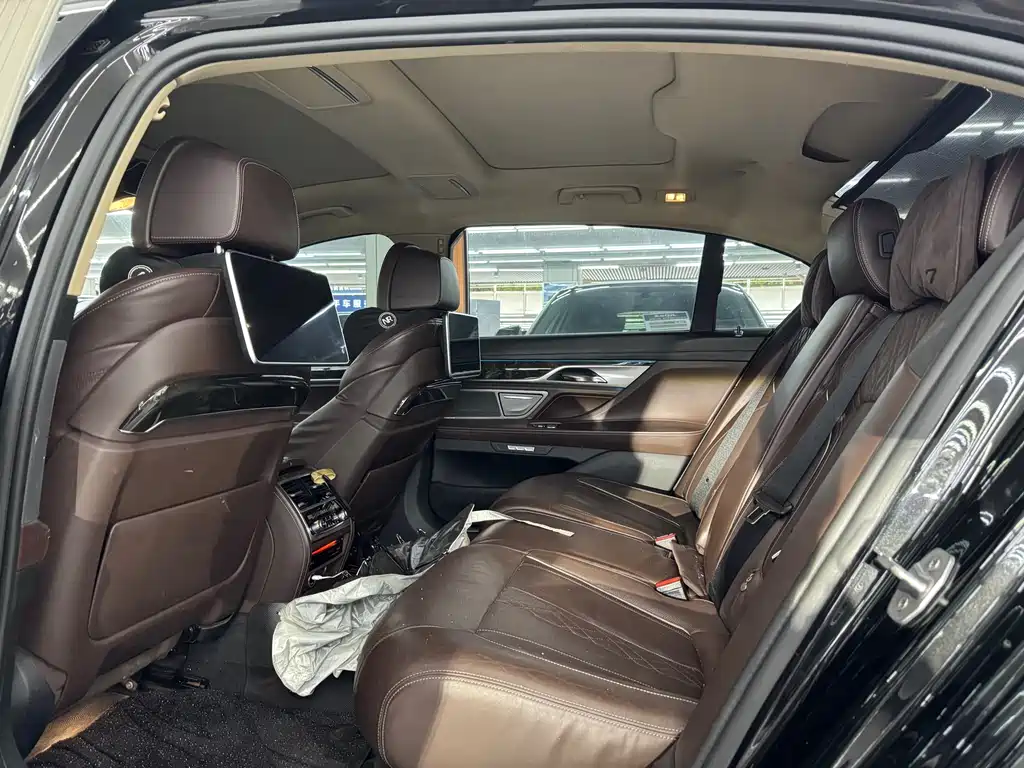BMW 7 Series 2016