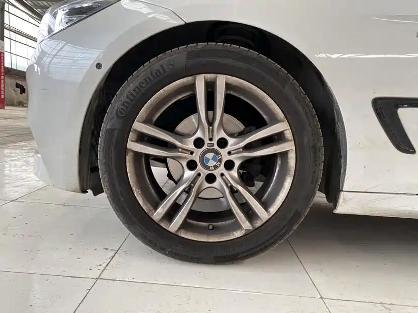 BMW 3 Series GT 2019 — фото 14