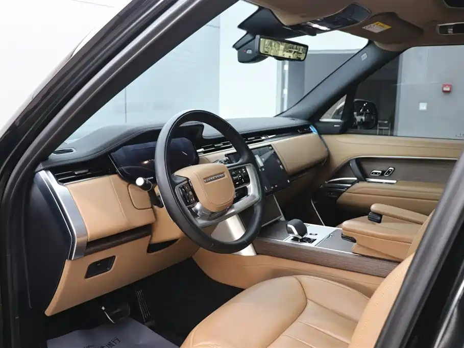 Land Rover Range Rover 2025 — фото 13