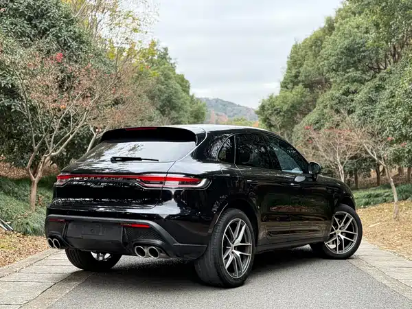 Porsche Macan 2023