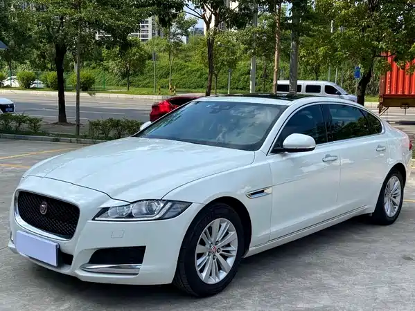 Jaguar XFL 2016