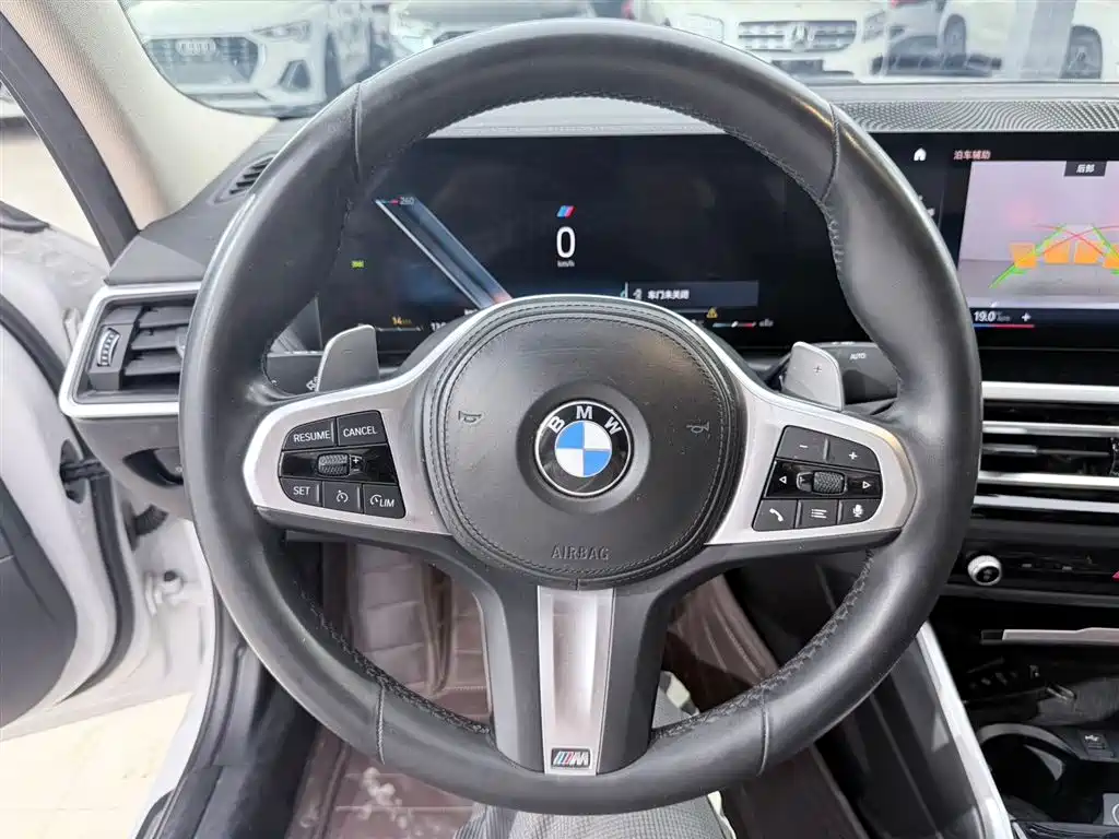 BMW 3 Series 2023 — фото 11