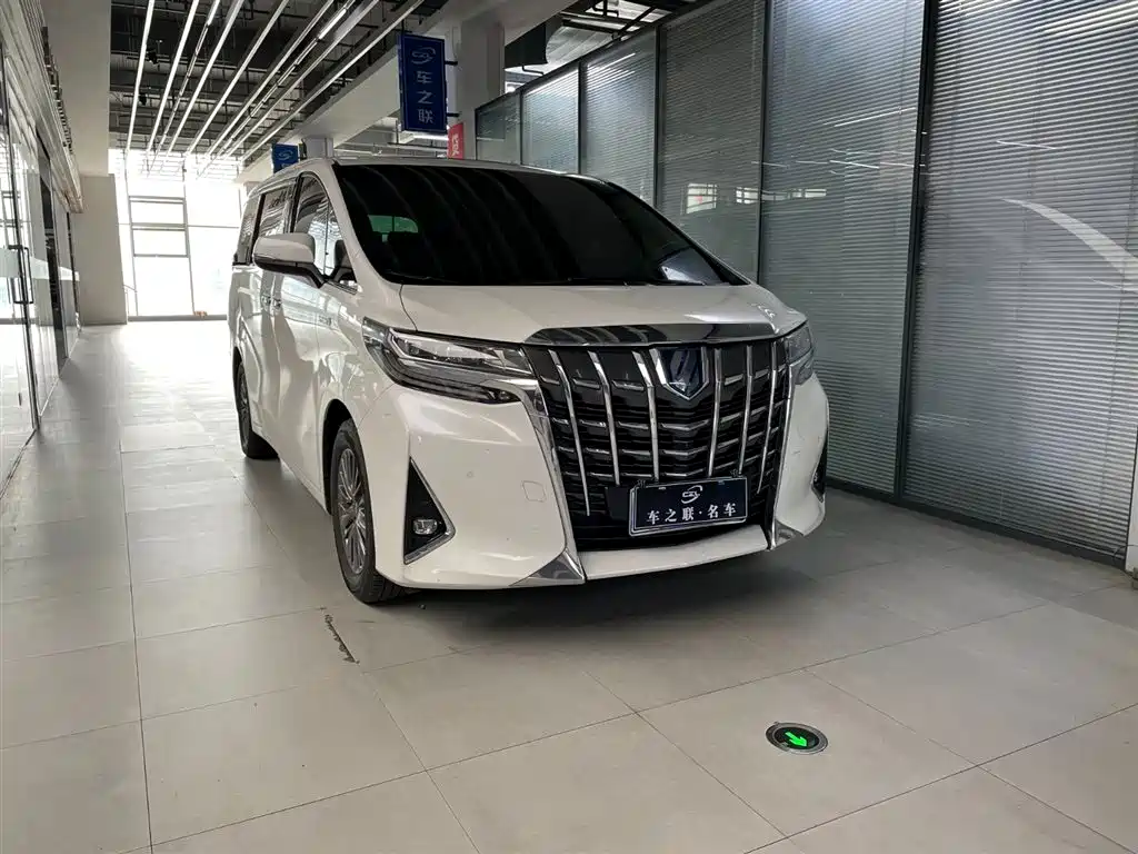 Toyota Alphard 2021
