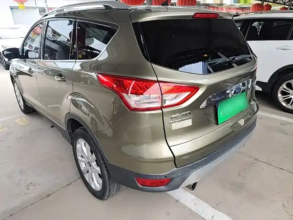 Ford Kuga 2015