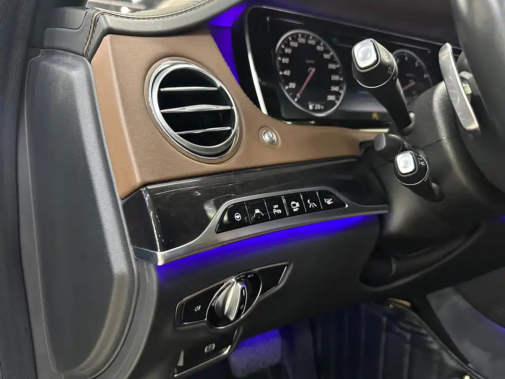 Mercedes-Benz S-Class 2015 — фото 18