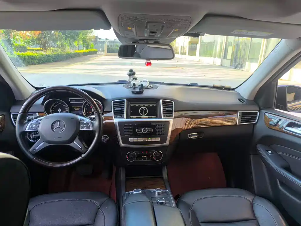Mercedes-Benz M-Class 2014 — фото 11