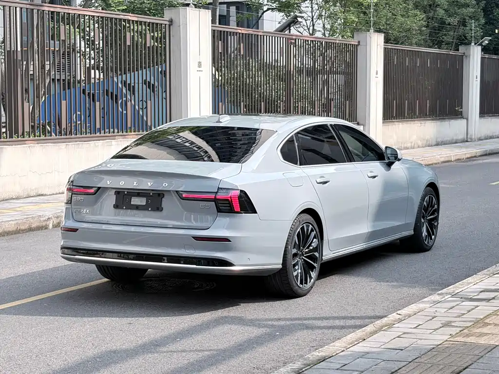 Volvo S90 2025 — фото 7