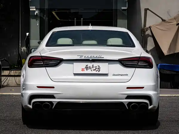 Maserati Quattroporte 2013