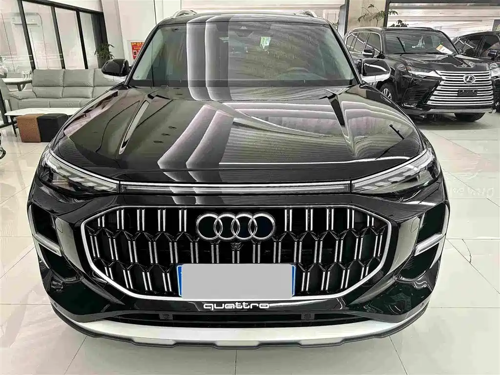 Audi Q6 2025