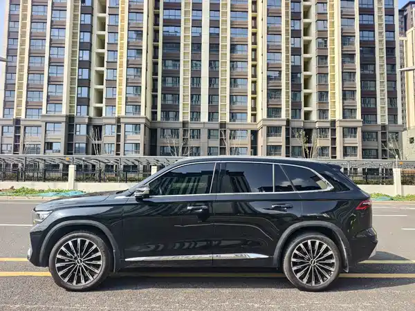 Geely Xingyue L 2025