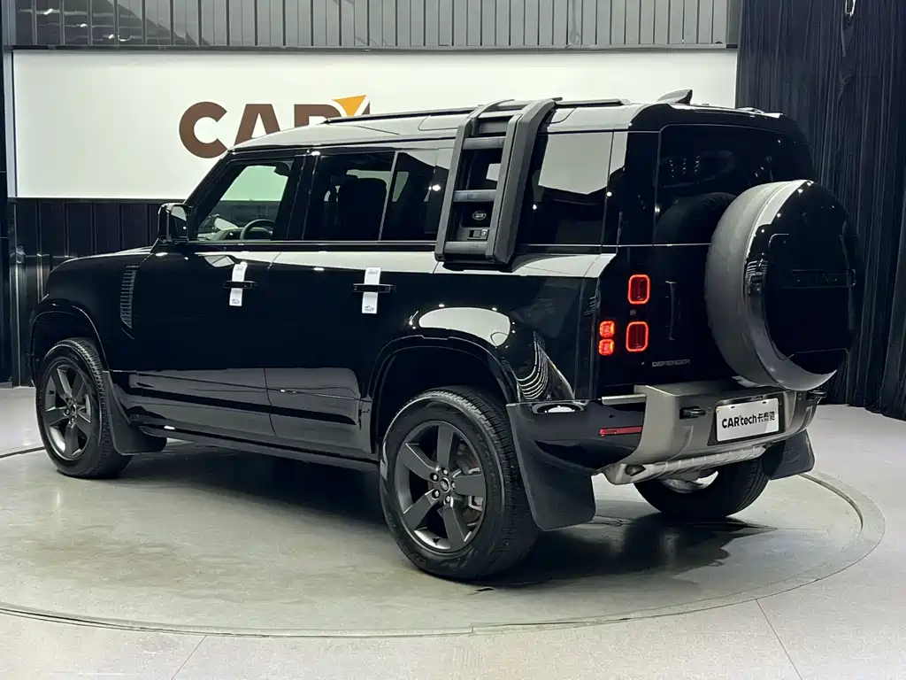 Land Rover Defender 2024 — фото 4