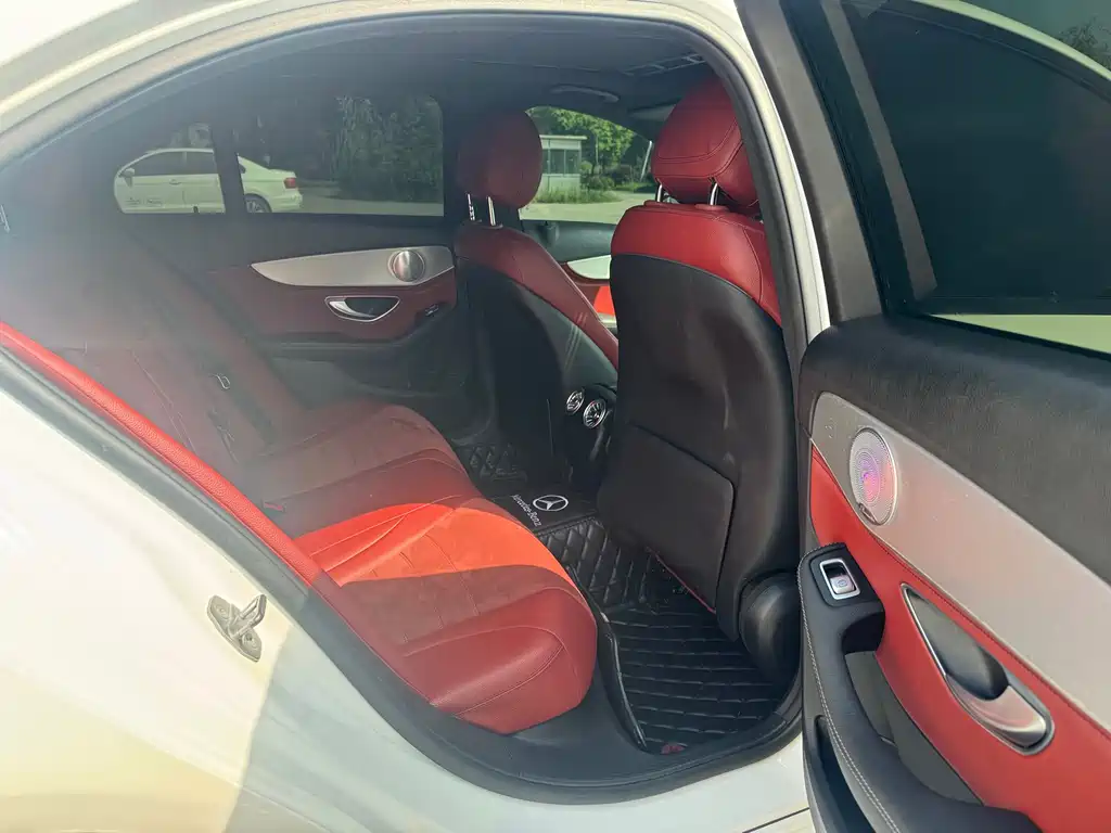 Mercedes-Benz C-Class 2018 — фото 11