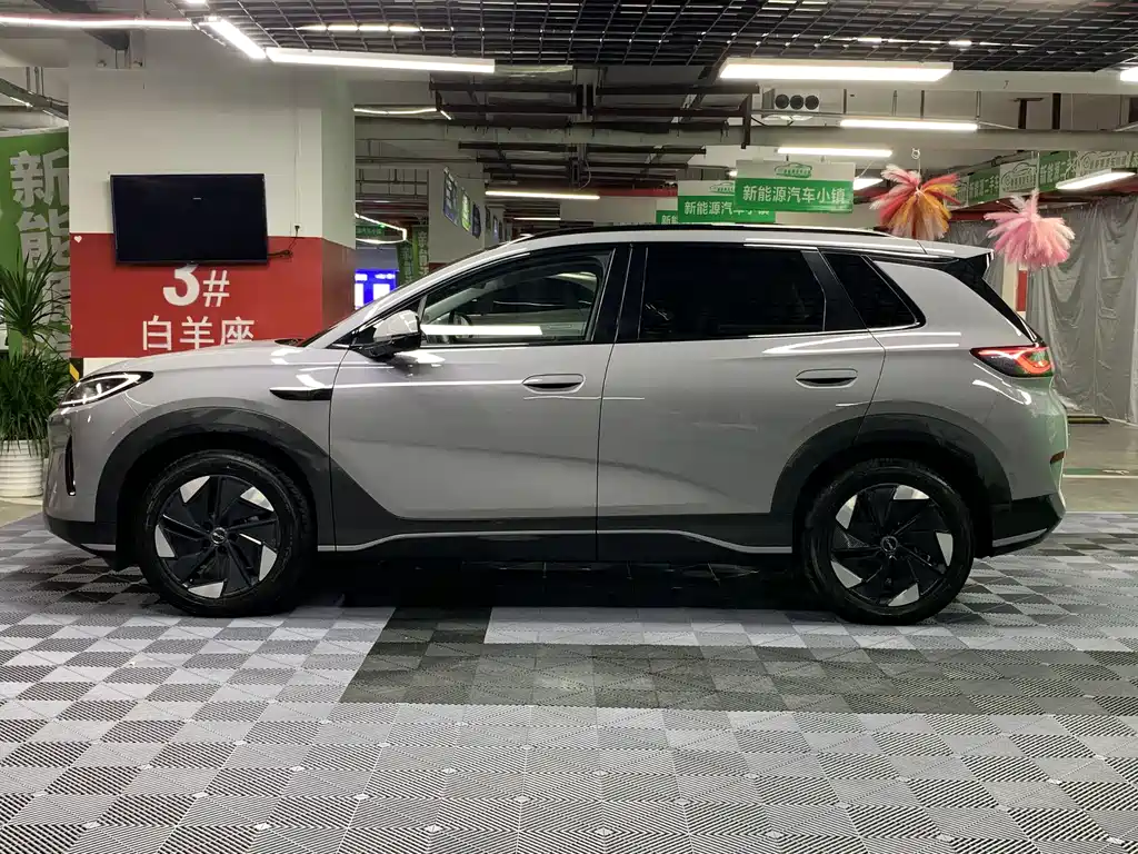 BYD Sealion 05 EV 2025 — фото 3