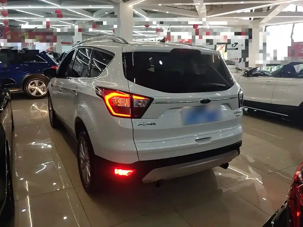 Ford Kuga 2016 — фото 5