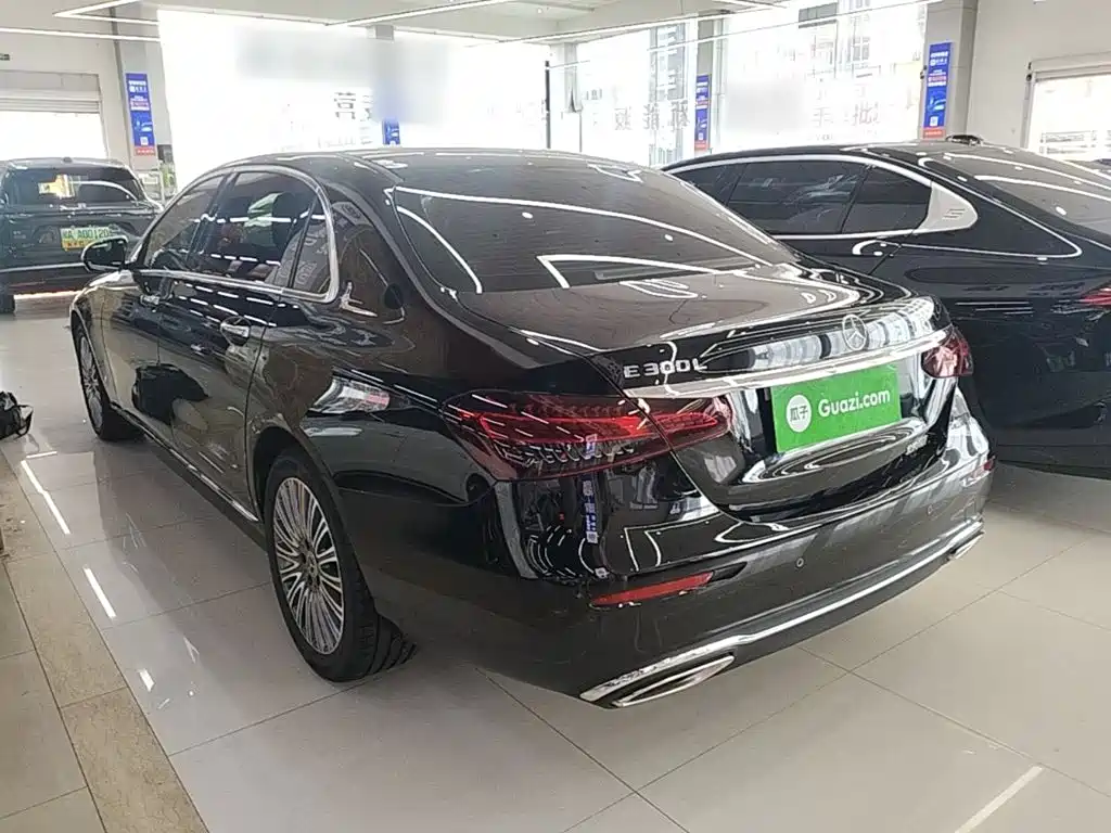 Mercedes-Benz E-Class 2022