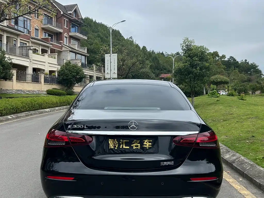 Mercedes-Benz E-Class 2023
