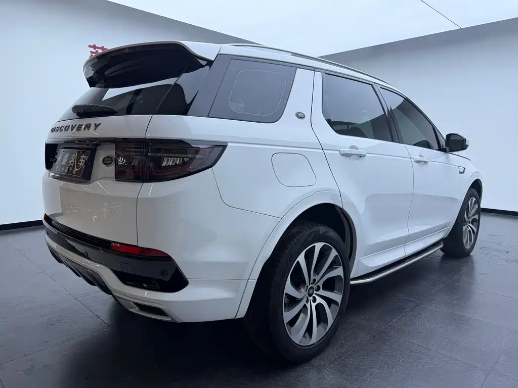 Land Rover Discovery Sport 2021