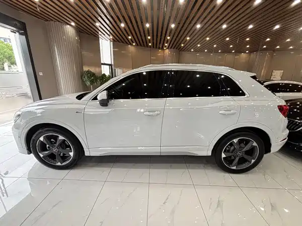 Audi Q3 2022