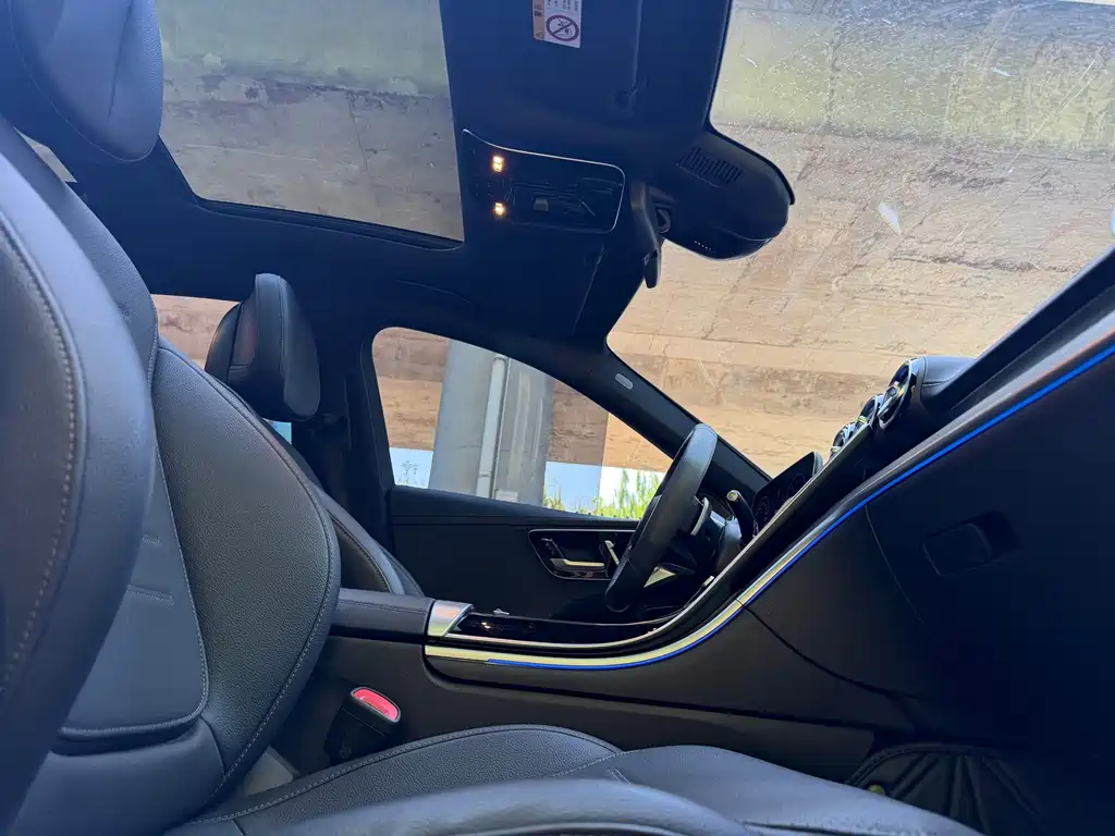 Mercedes-Benz C-Class 2023 — фото 15