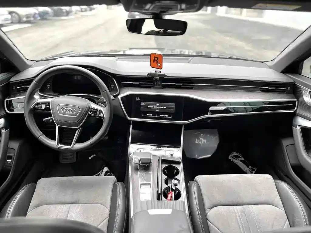 Audi A6L 2023