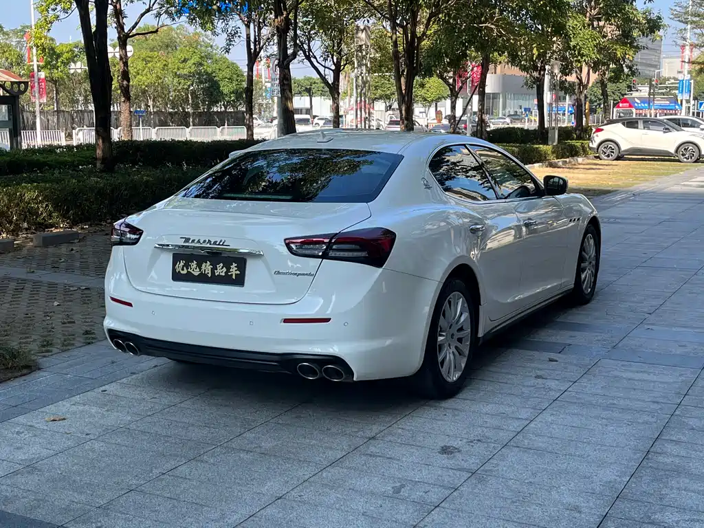 Maserati Ghibli 2020 — фото 7