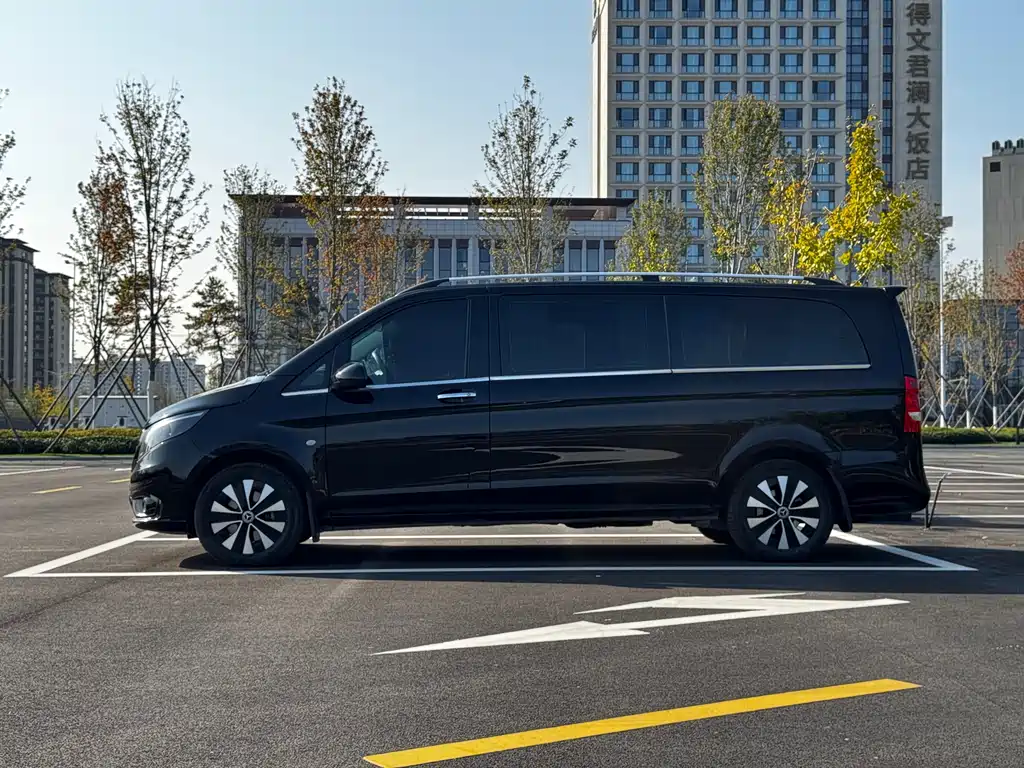 Mercedes-Benz Vito 2022 — фото 2