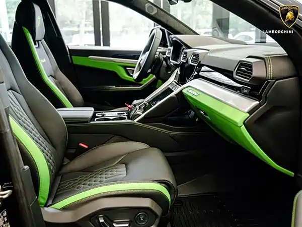 Lamborghini Urus 2021